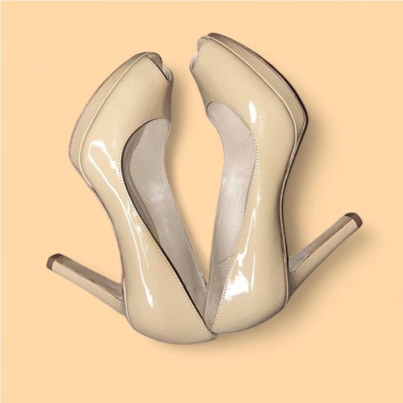 Via Spiga Nude Peep Toe Patent Leather Heels 5 - Picture 1 of 10